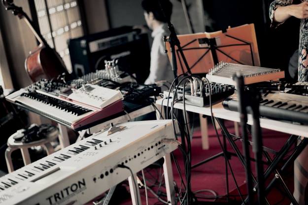 TINÖRKS in a studio